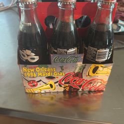 1996 New Orleans Mardi Gras Coke Bottled Unopened With Box 