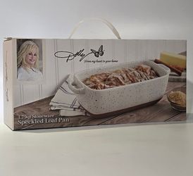 Dolly Parton 1.79quart Stoneware  Loaf Pan.