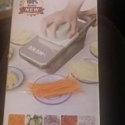 Brand New Veggie Chopper 