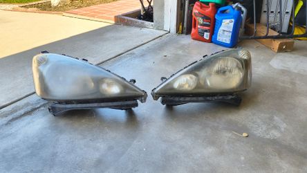 2009 Honda Fit Headlights OEM