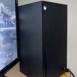 Xbox Series X | 2 Controllers | Rechargeable Batteries