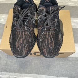 Adidas Yeezy Boost MX Rock