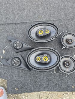 Car Speakers - Kickers