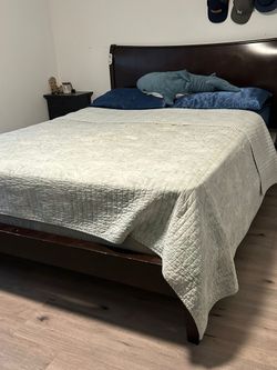 Queen Bed With Mattress