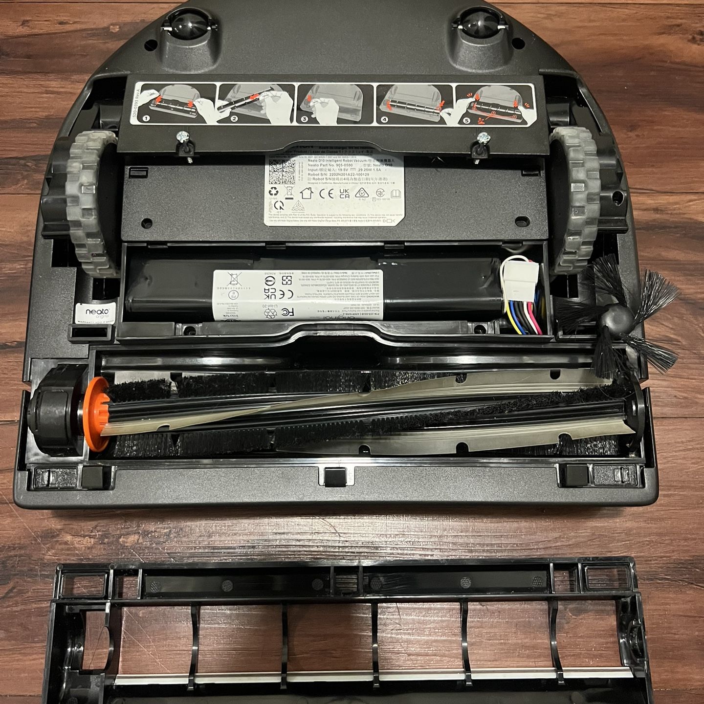 Neato D8 Intelligent Robot Vacuum Wi-Fi Connected