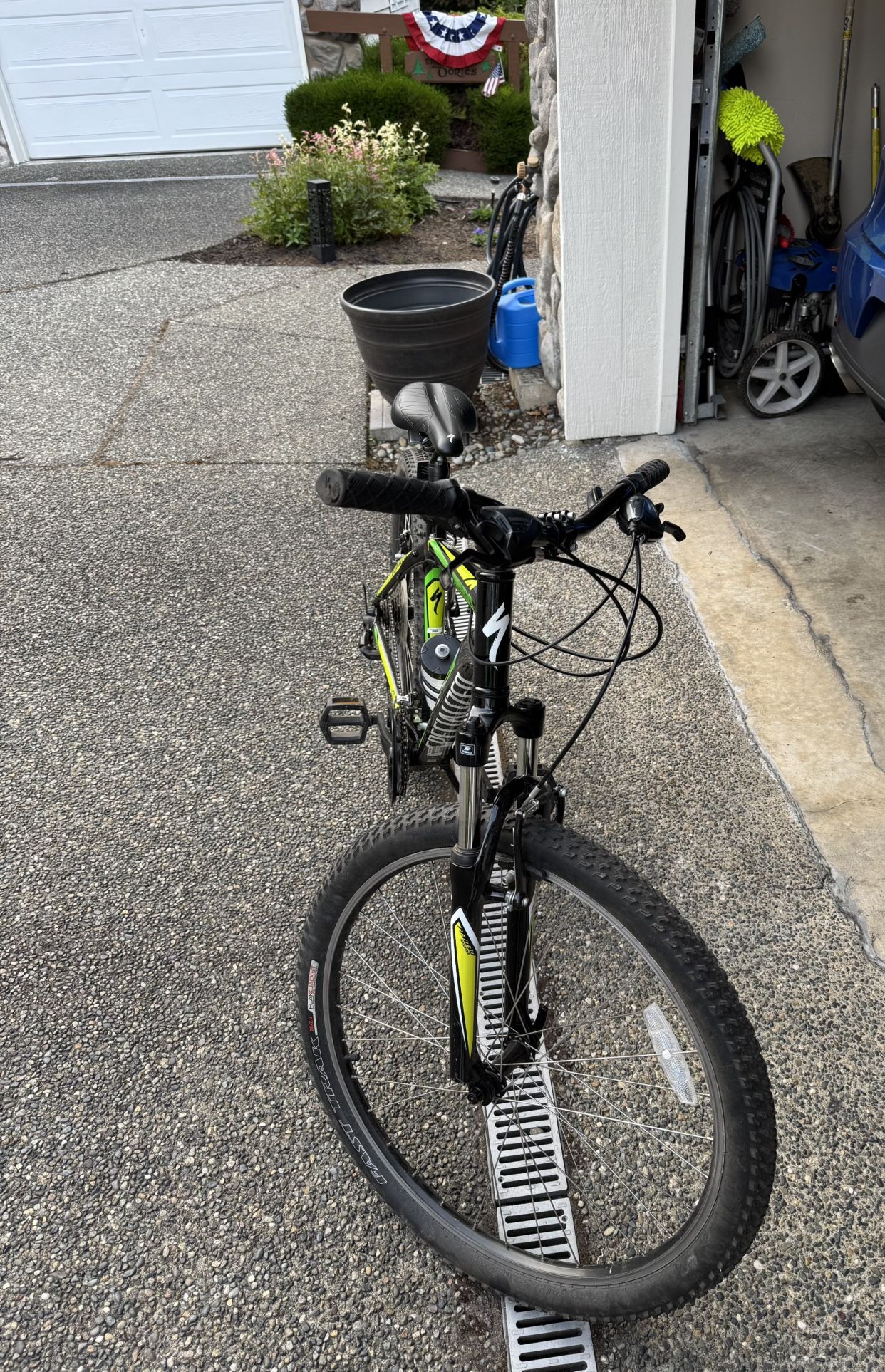 Specialized Hardrock Bike