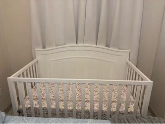 Baby crib and mattress