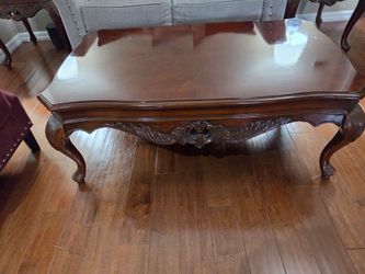 Loveseat, coffee table and 2 end tables