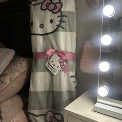 Hello Kitty Throw 