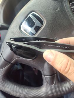 Ray-Bans wayfarer 2 polarized