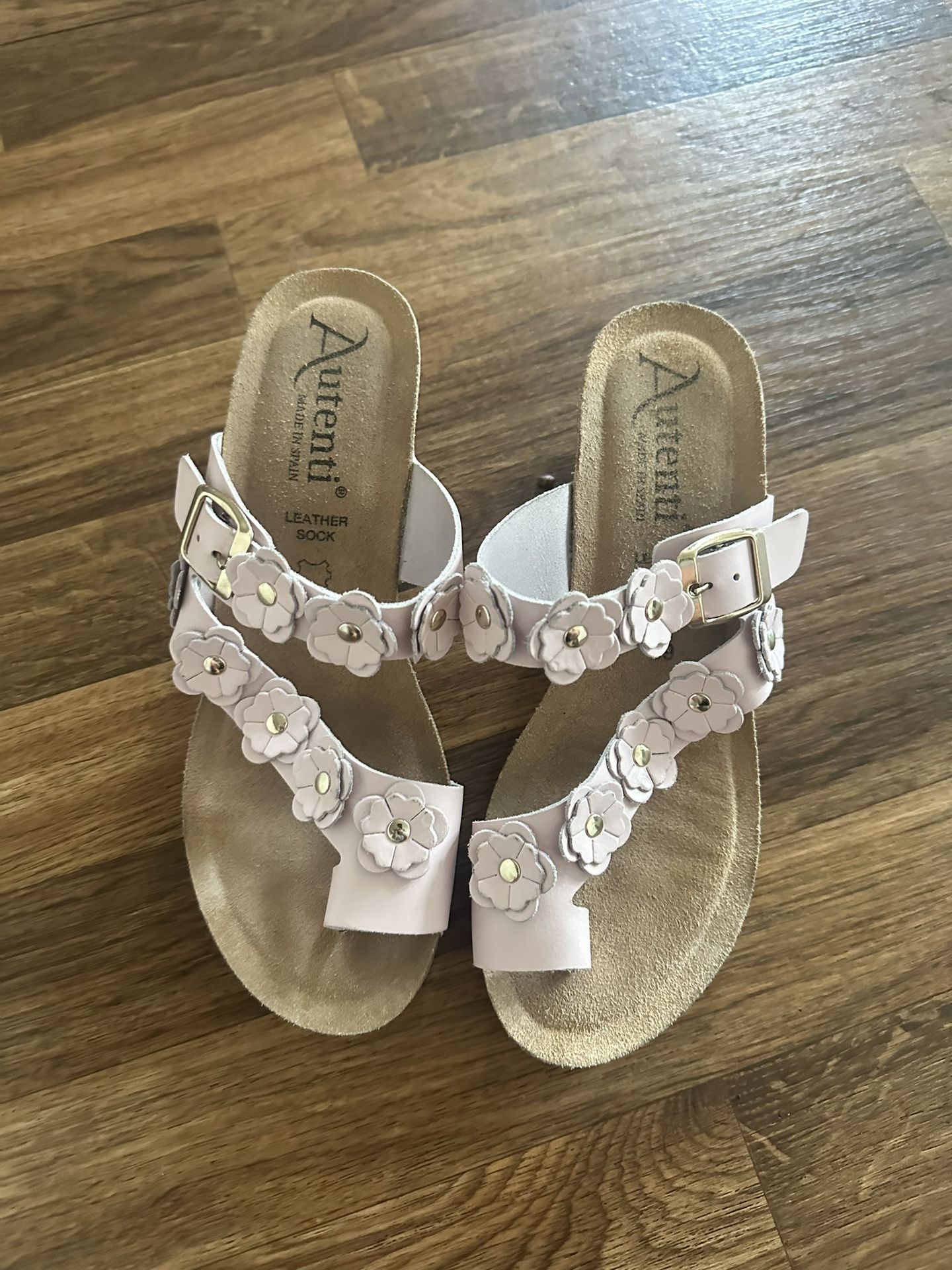 Autent Wedge Sandals