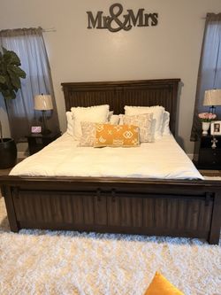 Bedroom set