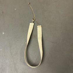 A Choker Necklace New
