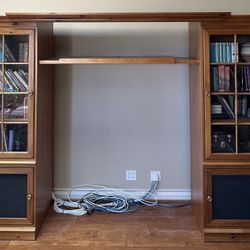 Entertainment center with Shelves 
