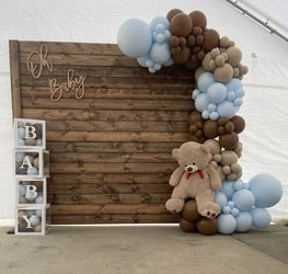Balloon Garland/Baby Shower