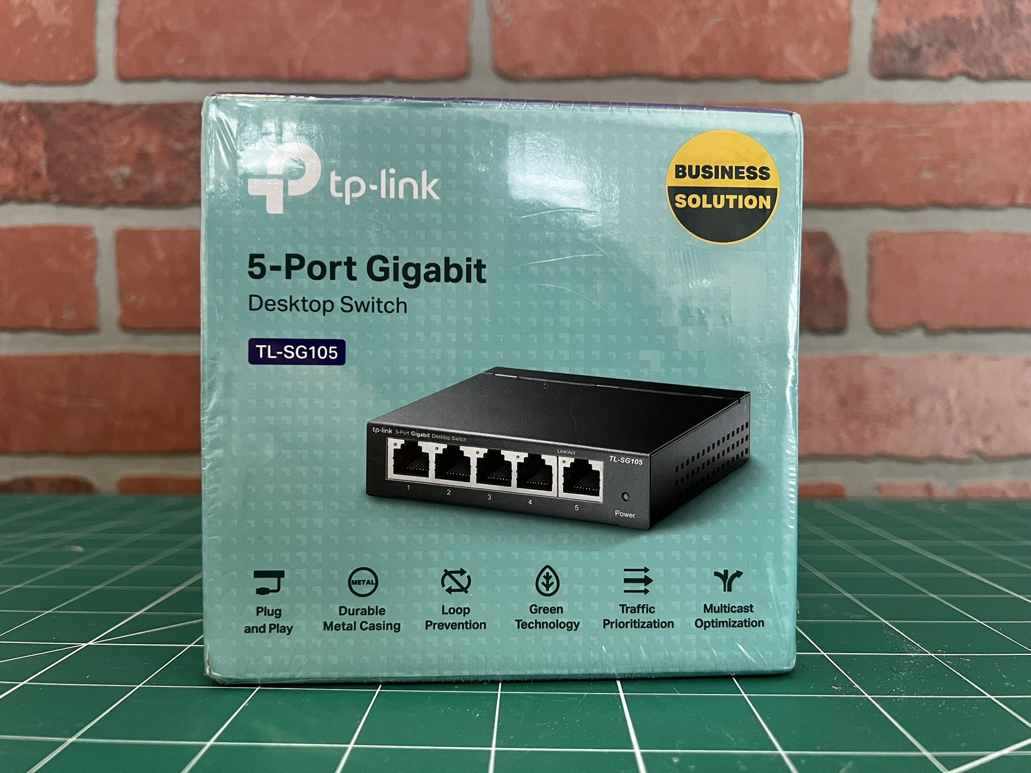 TP-Link 5-Port Gigabit Desktop Switch – Brand New (Model TL-SG105)