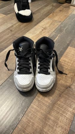 Kids puma rebounds shoes