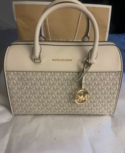 Micheal kors hand bag