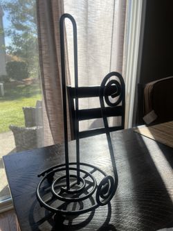Black Paper Towel Holder