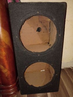 Sealed speaker box for 12 inch subwoofers