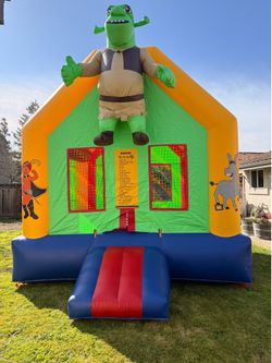 Shrek commercial bounce house 13x13 ￼