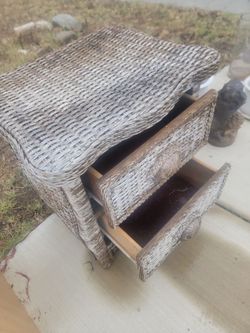 WICKER NIGHT STAND