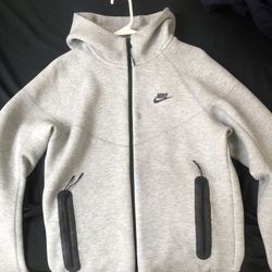 Gray Nike Tech Fleece Windrunner 