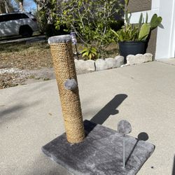 Brand New Cat Scratch Post