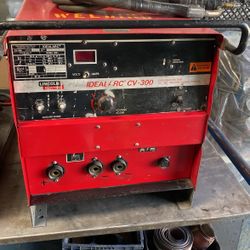 CV-300  Idealarc      Lincoln  Welder 