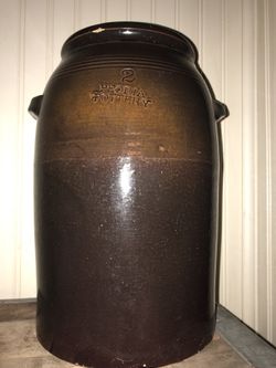 Stoneware Peoria #2 butter churn w/ no lid