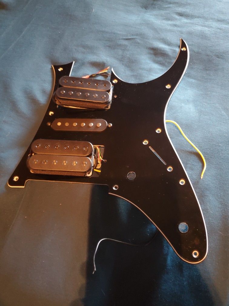 Ibanez RG550 Pickups And Pickguard