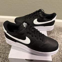 Brand New Nike Air Force 1 AF1 Low Black White Men’s Size 9
