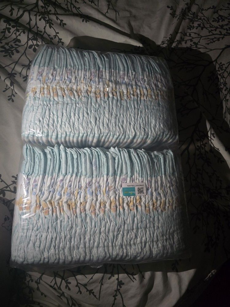 Pampers