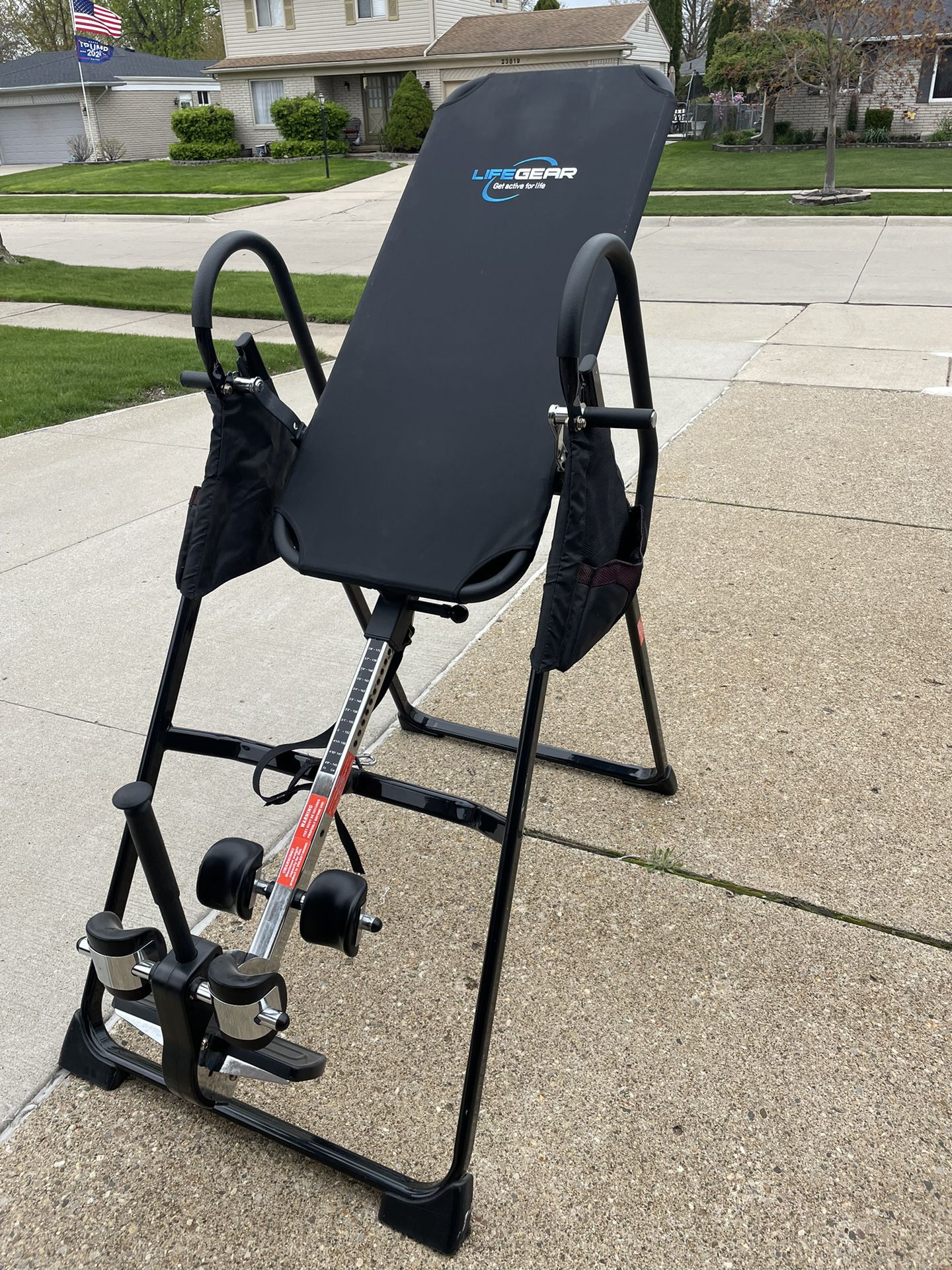 Inversion table by LifeGear