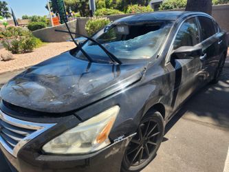 Vendo Parabrisas Y Reguladores 