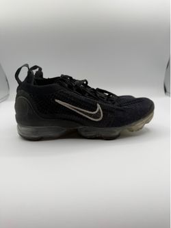 Nike women air vapor max size 6.5