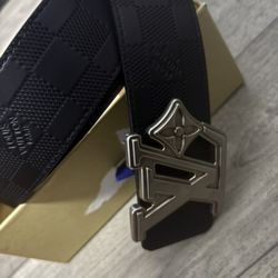 Louis Vuitton belt (OBO)