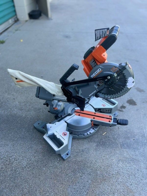 RIDGID Miter Saw R48607B 18V Brushless 7 1/4 in. Dual Bevel Sliding