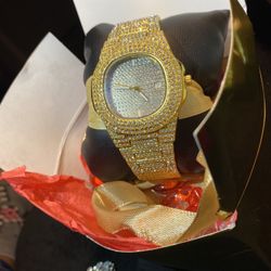 Golden Unisex Fit For The King Or Queen Happy Valentine’s Day Gift Unisex Resizable Link