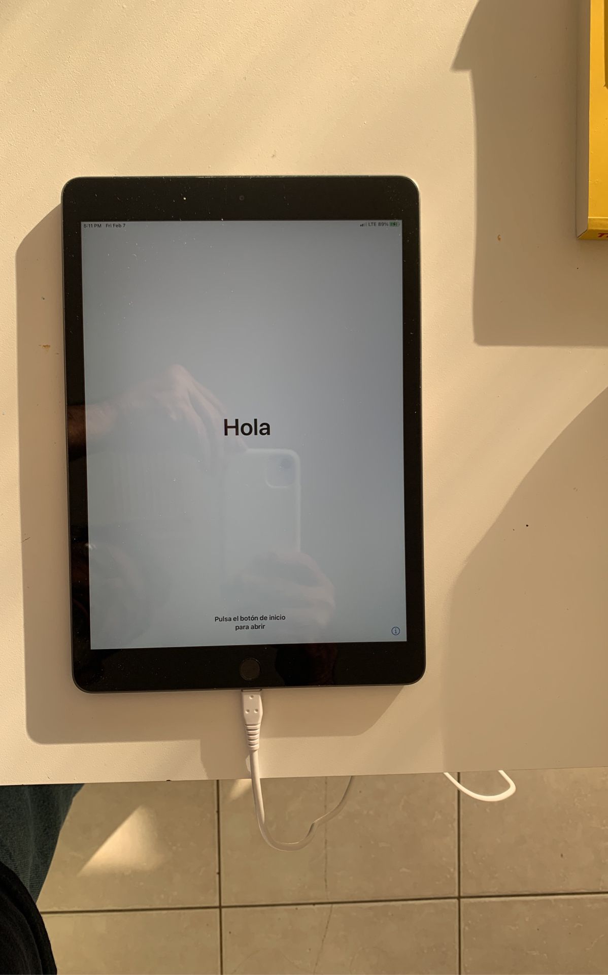 Apple IPad 7th Gen 128GB Wi-Fi+Cell