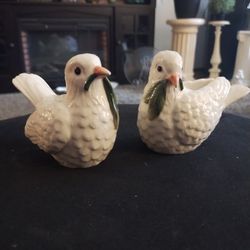 Love Birds Salt And Pepper Shakers 