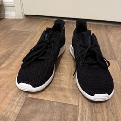 Adidas Cloud Foam Shoe