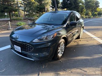 2022 Ford Escape SE  $13800