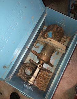 mueller b-100 and b-101 drilling & tapping machine