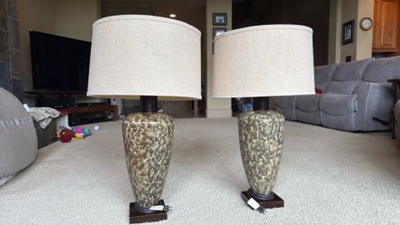 Two 3-way lamps