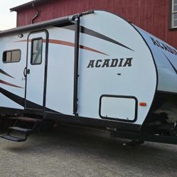 2018 Acadia Travel Trailer, Camper