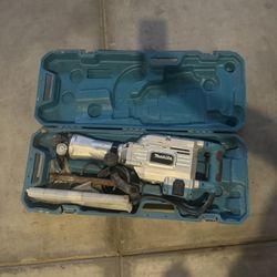 Makita 14amp hex corded demolition hammer