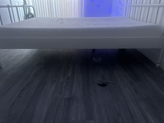 Queen Size Bed Frame And Mattress 