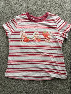 Strawberry shortcake Red and white t-shirt Size Large