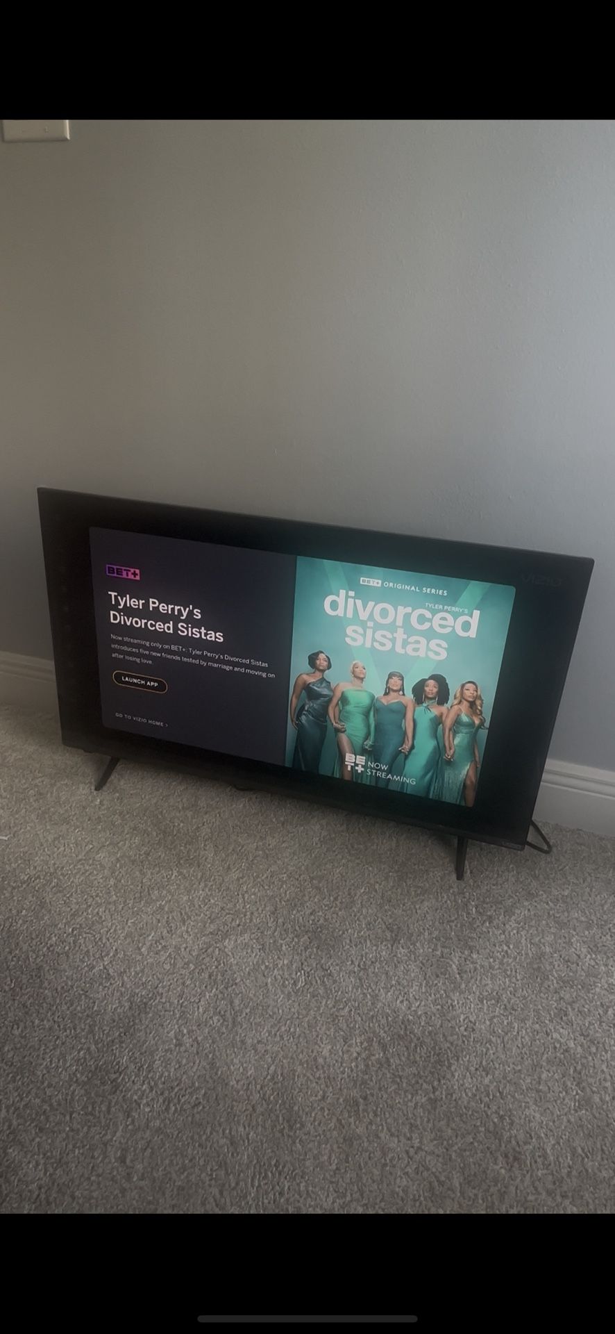 40 Inch Vizio Smart TV